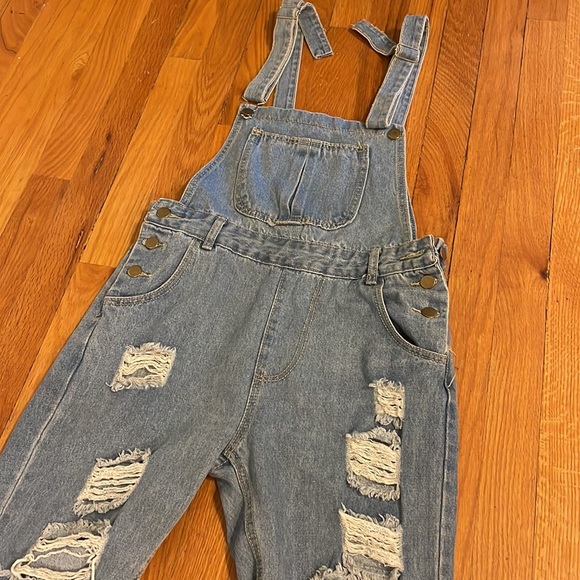 Overalls - Picture 3 of 4
